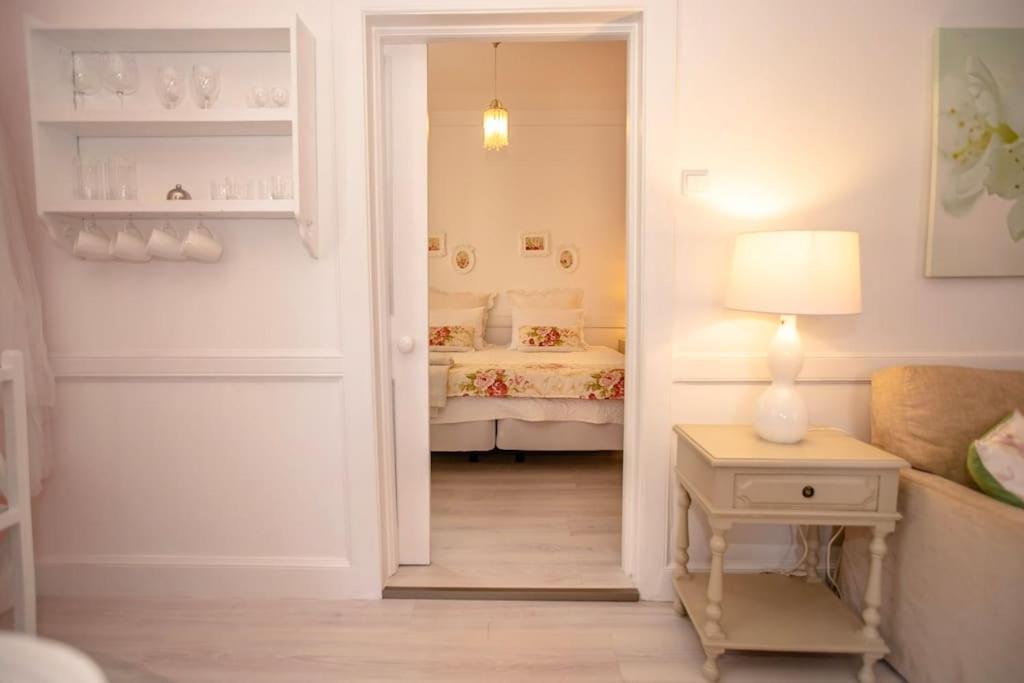 Private Pool Apt. With Great View 푼샬 외부 사진